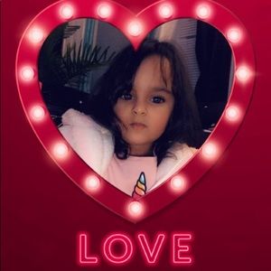 Meet your Posher, Charianys